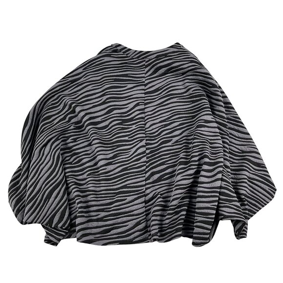 Chalet Womens 3X Made in USA Animal Print Stripes Cape Sweater Winter Casual - Picture 2 of 5